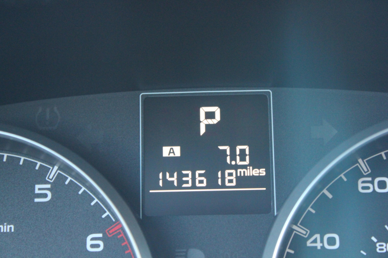 Subaru Legacy 2.5i Premium 2013