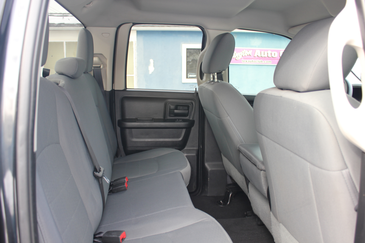 RAM 1500 Tradesman Quad Cab 4WD 2016