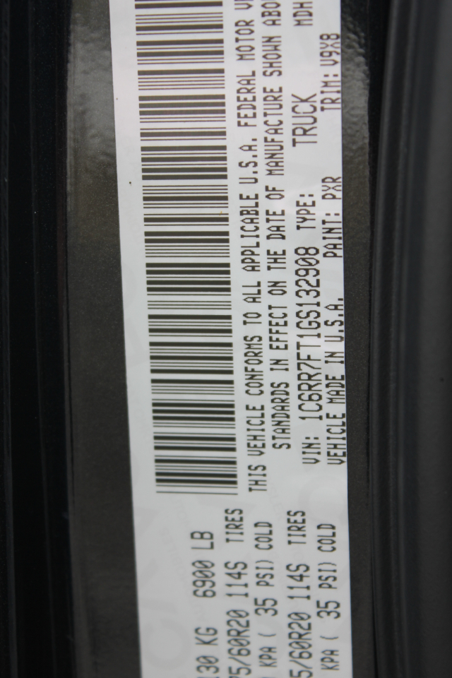 RAM 1500 Tradesman Quad Cab 4WD 2016