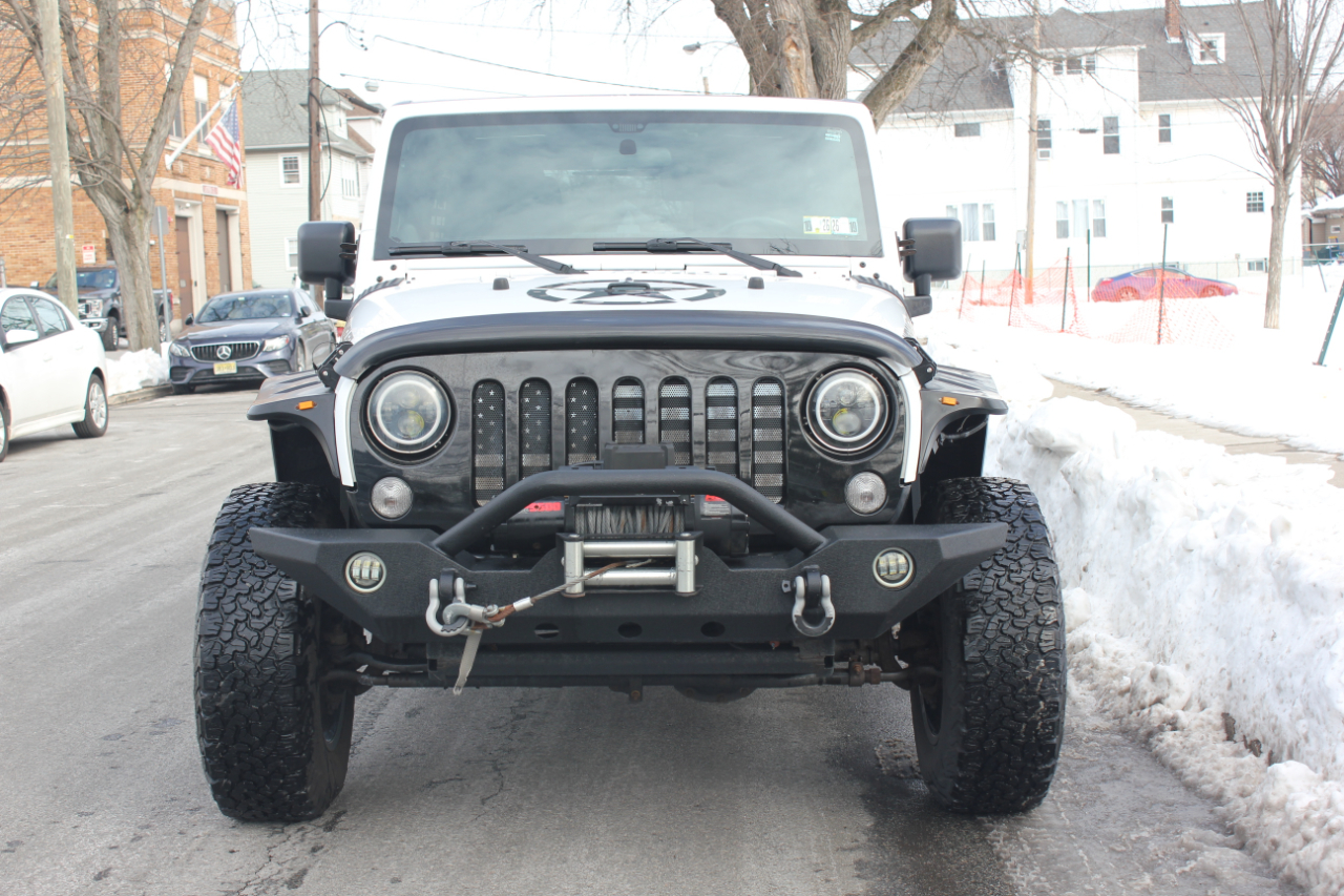 Jeep Wrangler Unlimited Sahara 4WD 2012
