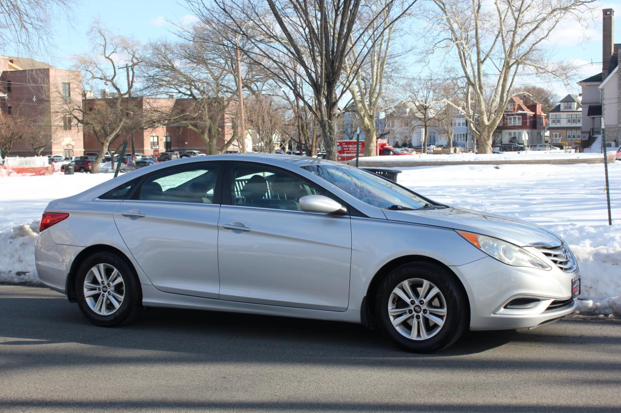 Hyundai Sonata GLS Auto 2012