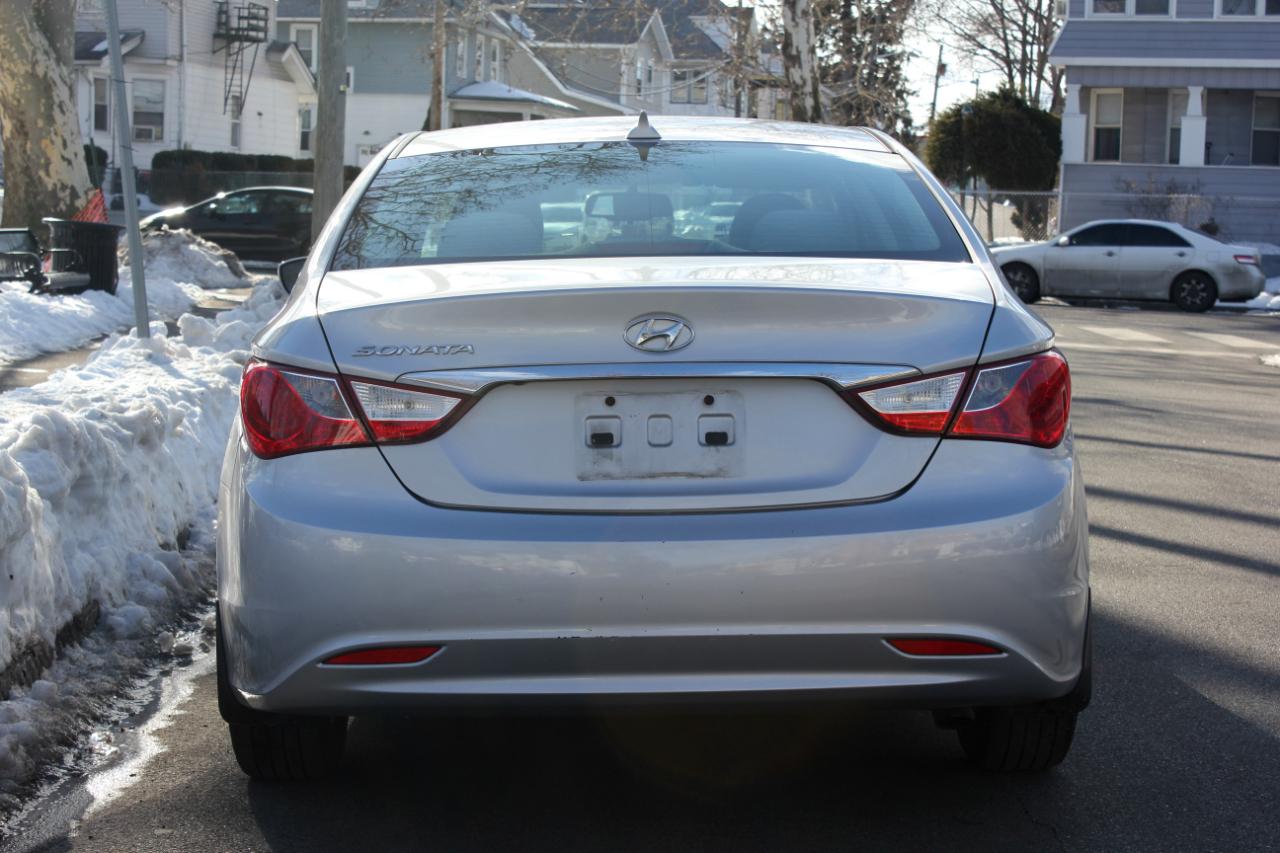 Hyundai Sonata GLS Auto 2012