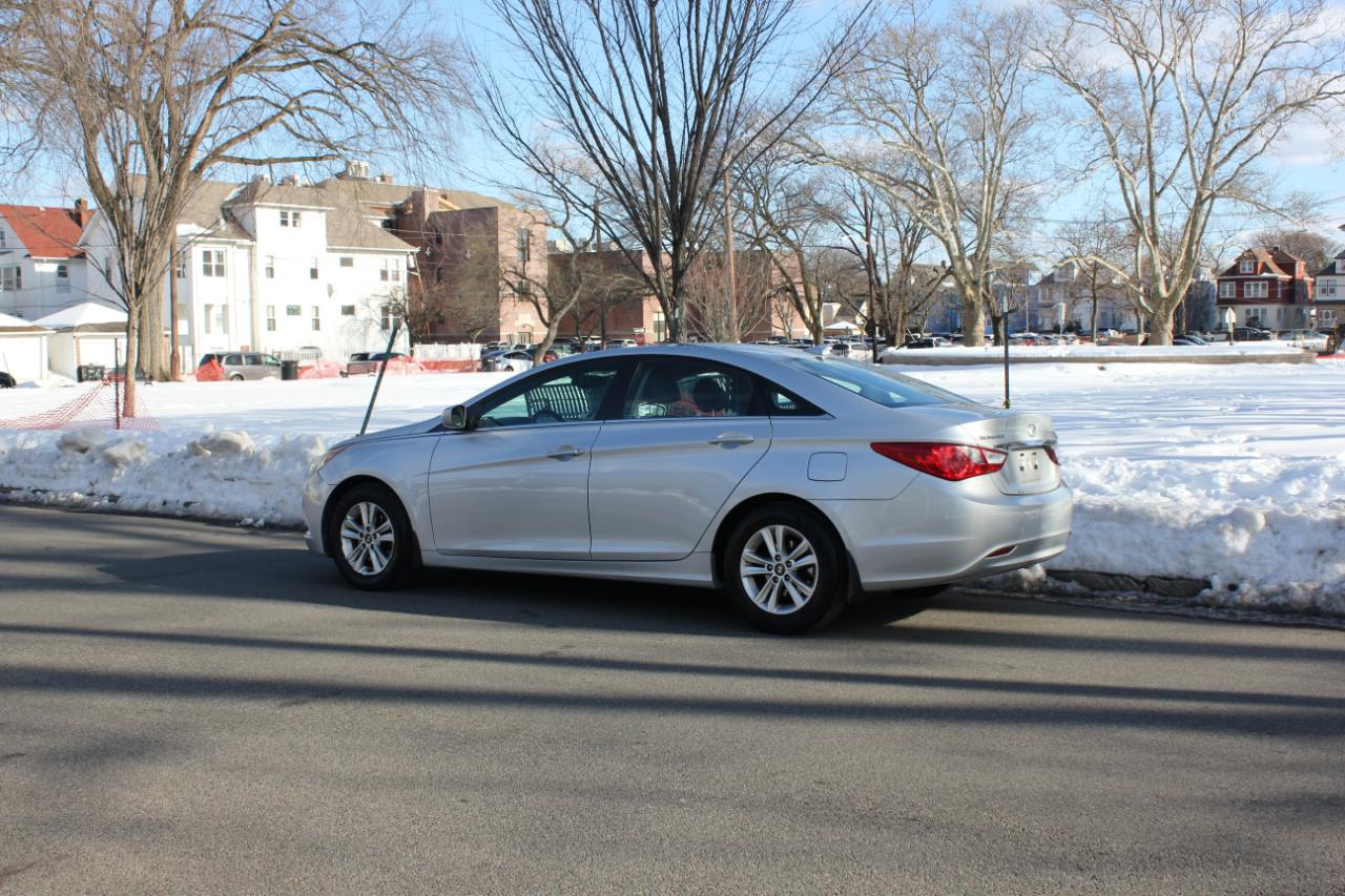 Hyundai Sonata GLS Auto 2012
