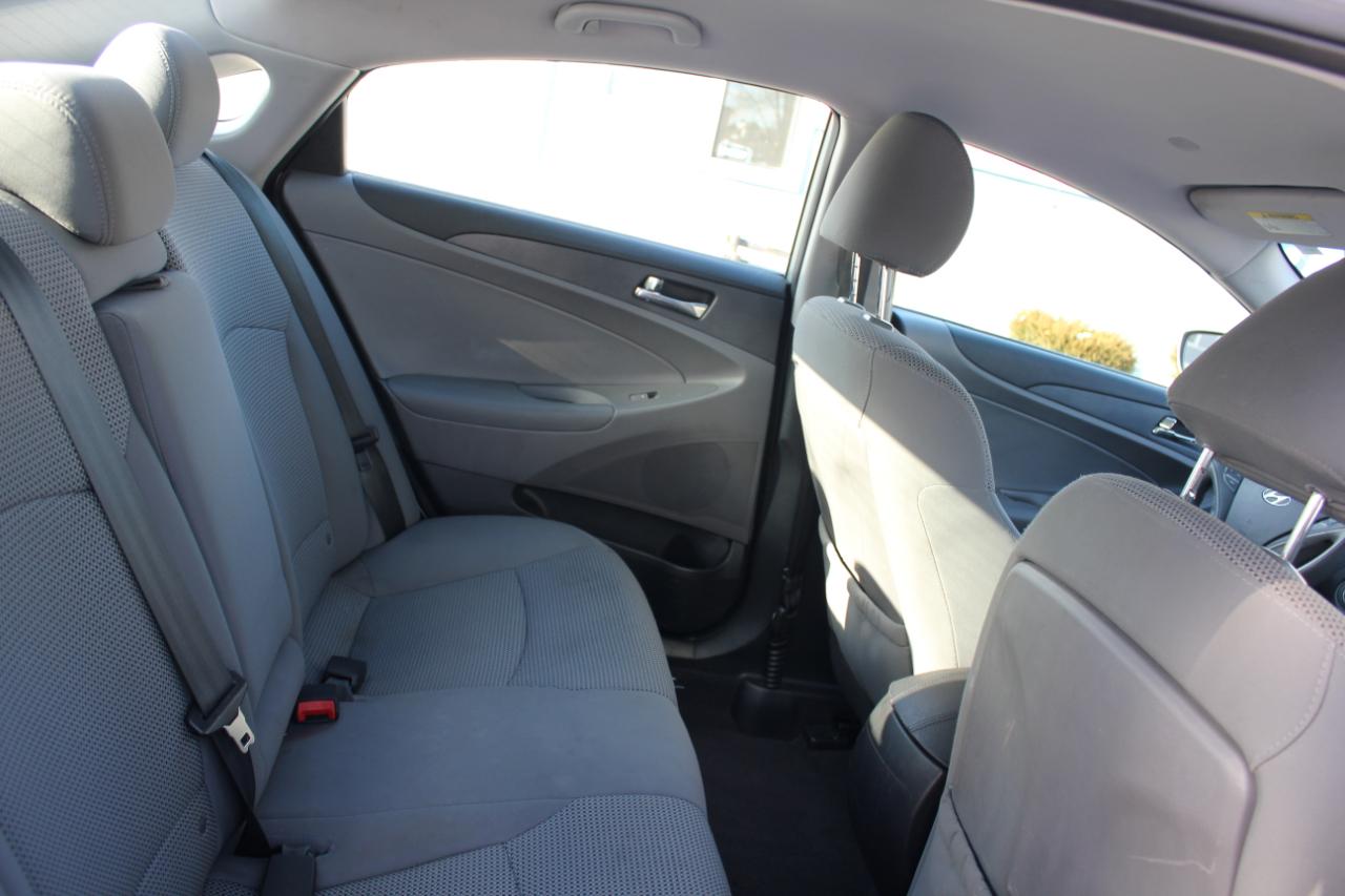 Hyundai Sonata GLS Auto 2012