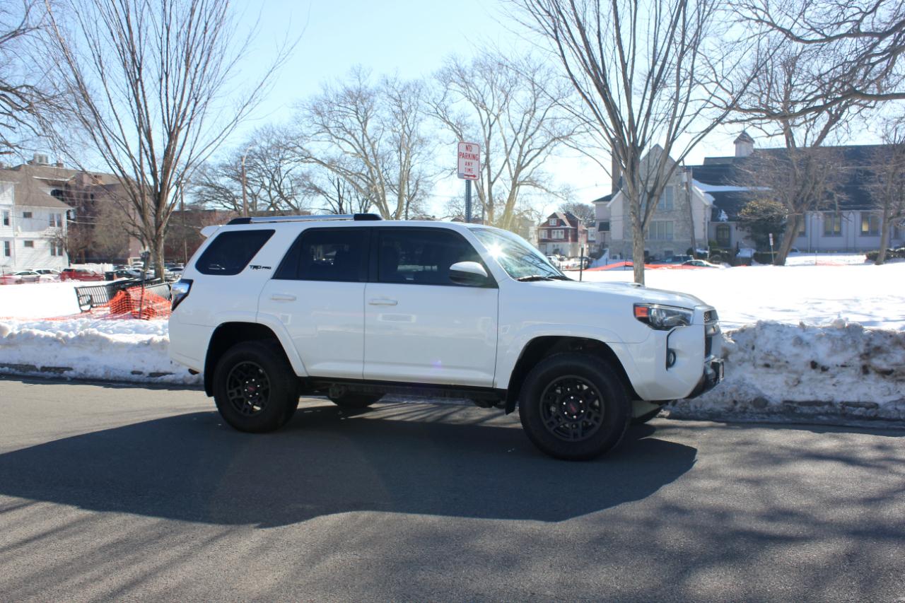 Toyota 4Runner  2016
