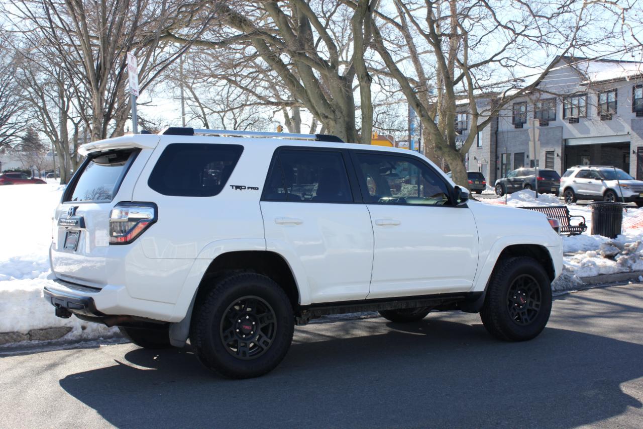 Toyota 4Runner  2016