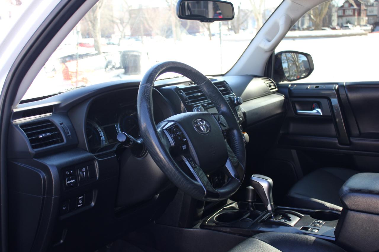 Toyota 4Runner  2016