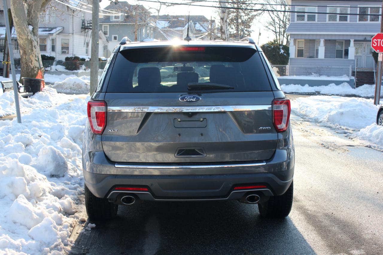 Ford Explorer XLT 4WD 2018