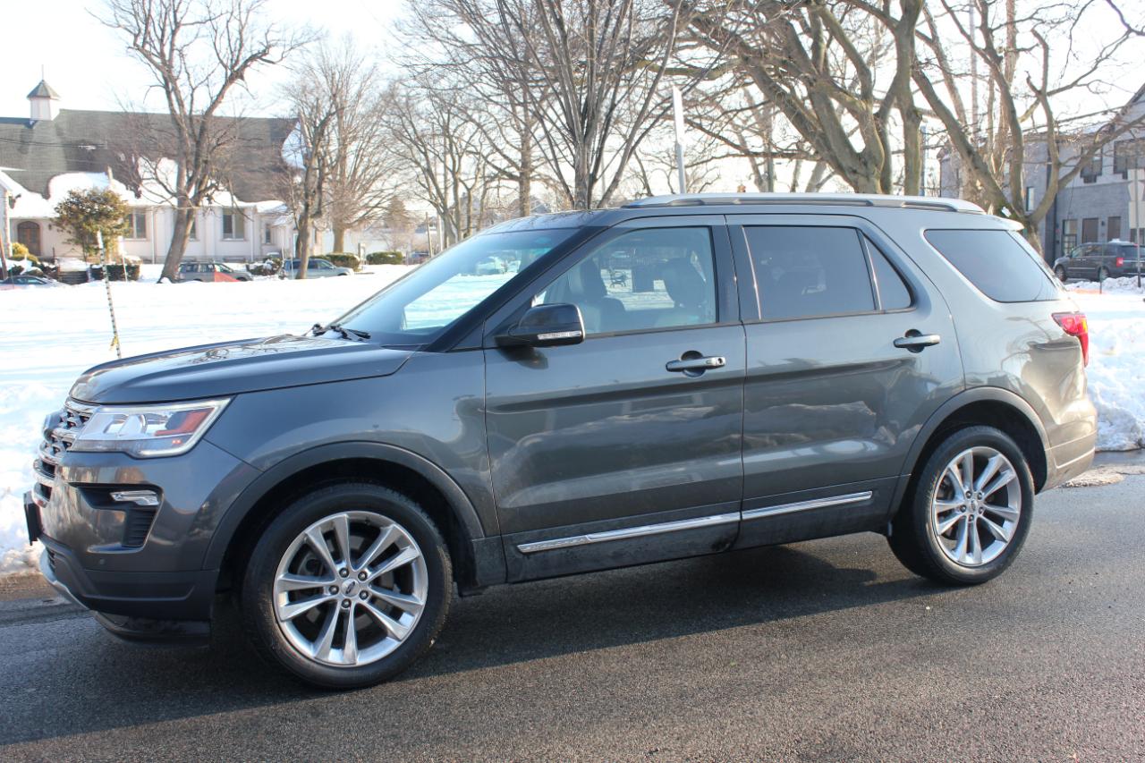 Ford Explorer XLT 4WD 2018