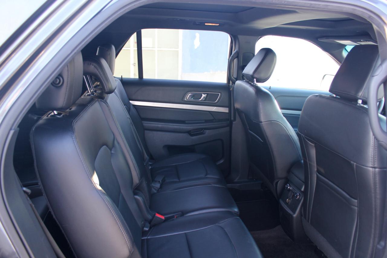 Ford Explorer XLT 4WD 2018