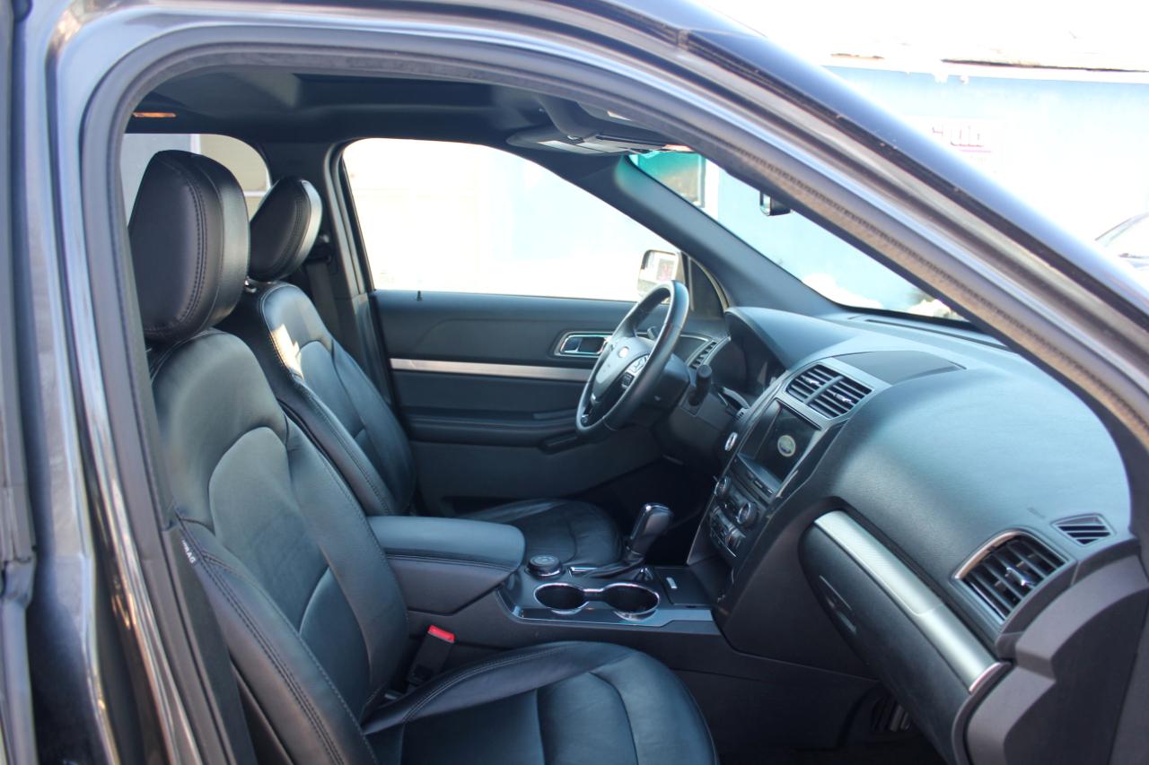 Ford Explorer XLT 4WD 2018