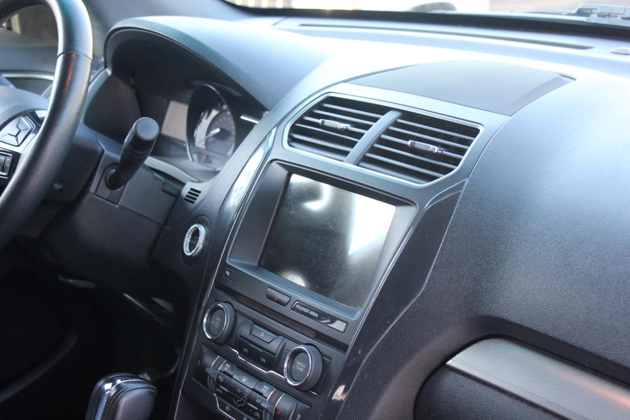 Ford Explorer XLT 4WD 2018