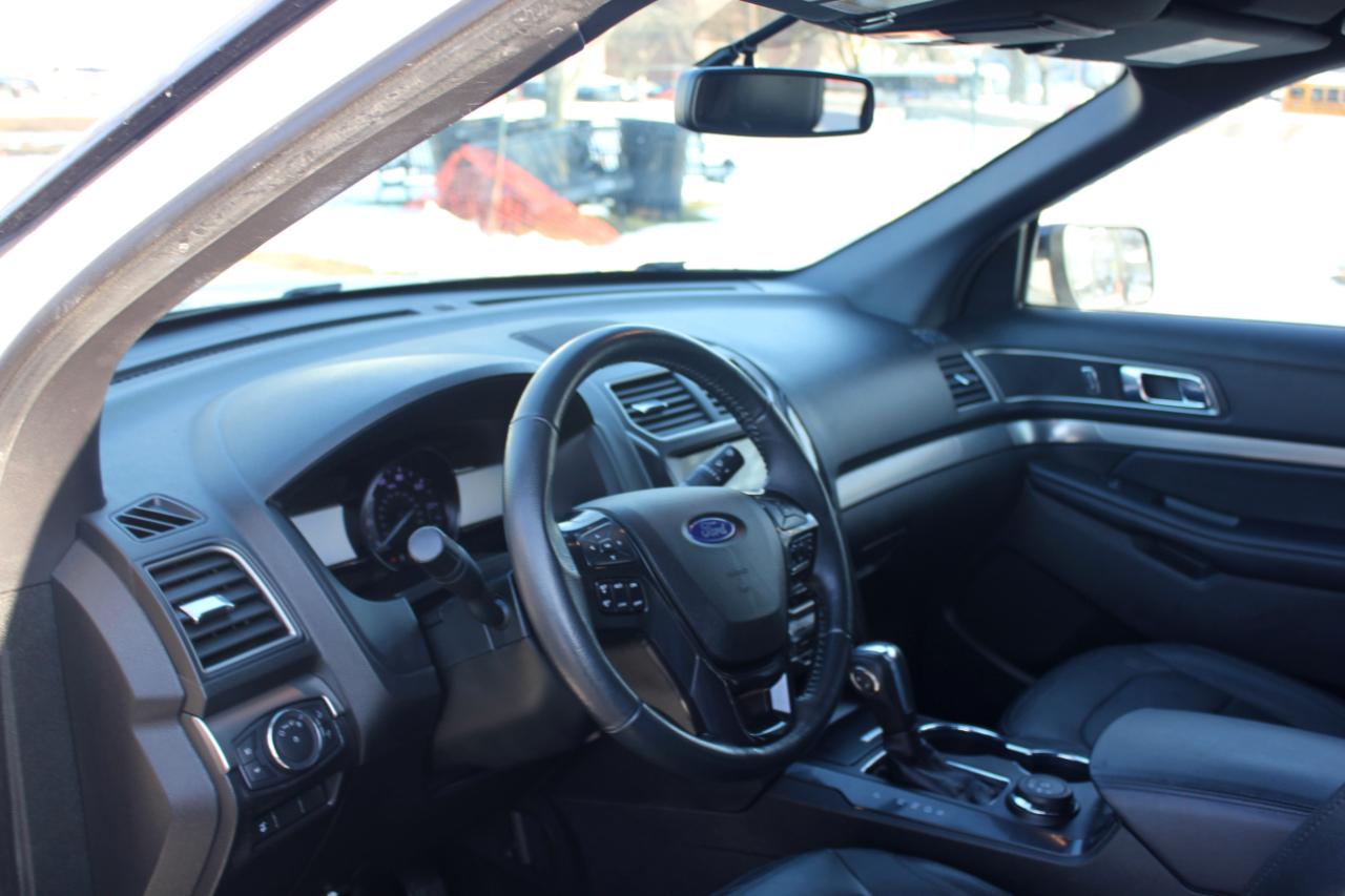 Ford Explorer XLT 4WD 2018