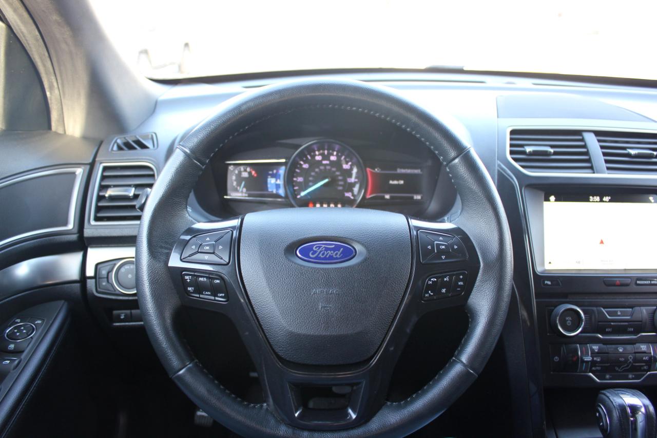 Ford Explorer XLT 4WD 2018
