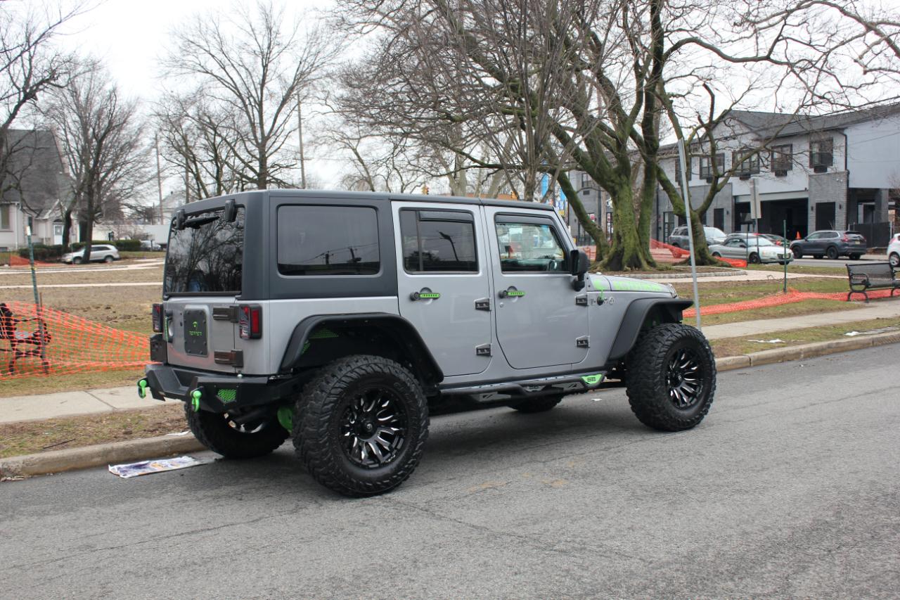 Jeep Wrangler Unlimited Sahara 4WD 2014