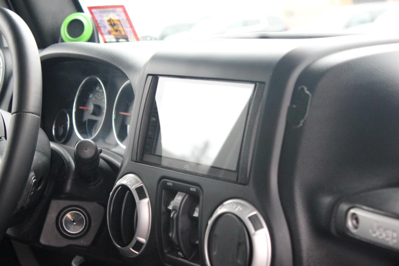 Jeep Wrangler Unlimited Sahara 4WD 2014