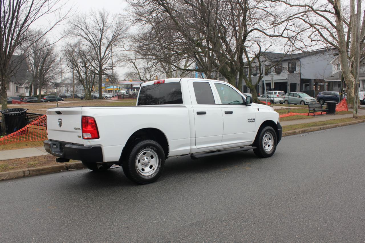 RAM 1500 Tradesman Quad Cab 4WD 2016