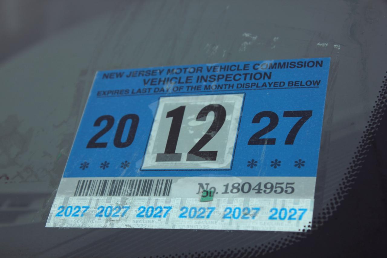 RAM 1500 Tradesman Quad Cab 4WD 2016