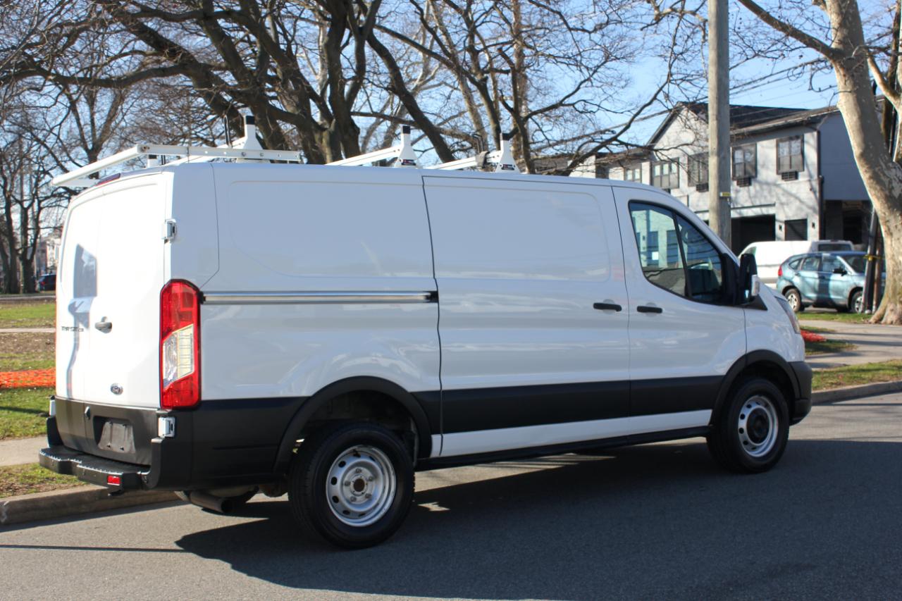 Ford Transit 250 Van Low Roof w/Sliding Pass. 130-in. WB 2020