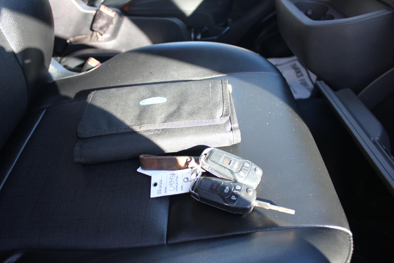 Ford Transit 250 Van Low Roof w/Sliding Pass. 130-in. WB 2020