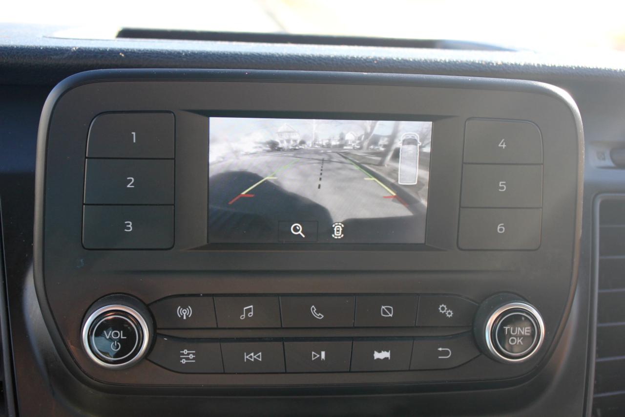 Ford Transit 250 Van Low Roof w/Sliding Pass. 130-in. WB 2020