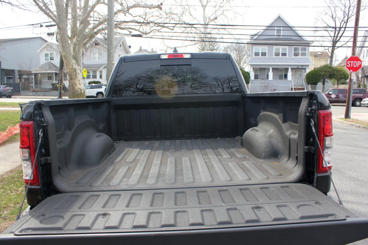 RAM 1500 Big Horn Quad Cab 2WD 2022