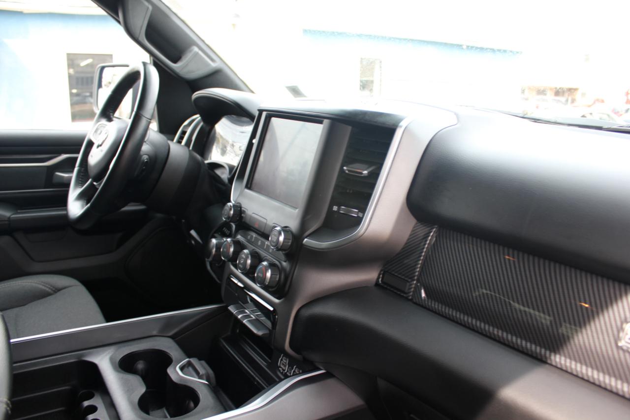 RAM 1500 Big Horn Quad Cab 2WD 2022