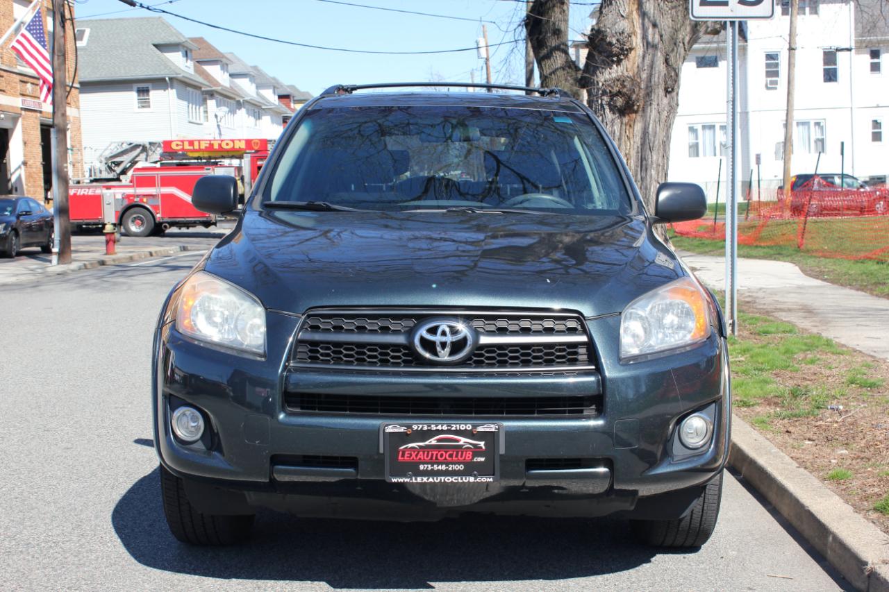Toyota RAV4 Sport I4 4WD 2010
