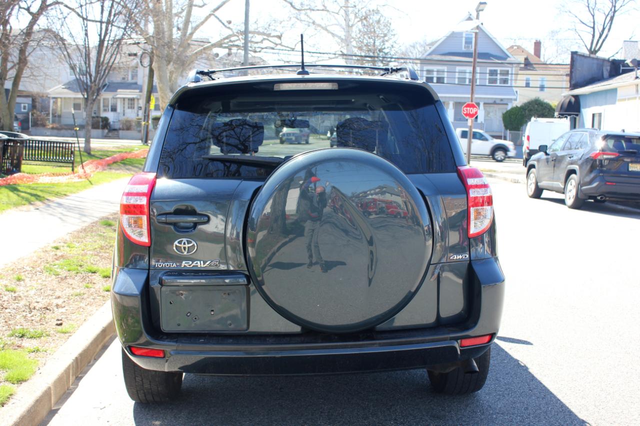 Toyota RAV4 Sport I4 4WD 2010