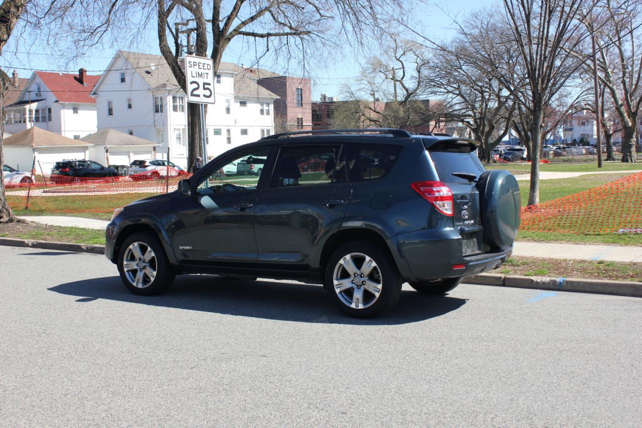 Toyota RAV4 Sport I4 4WD 2010