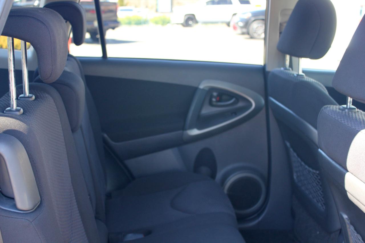 Toyota RAV4 Sport I4 4WD 2010