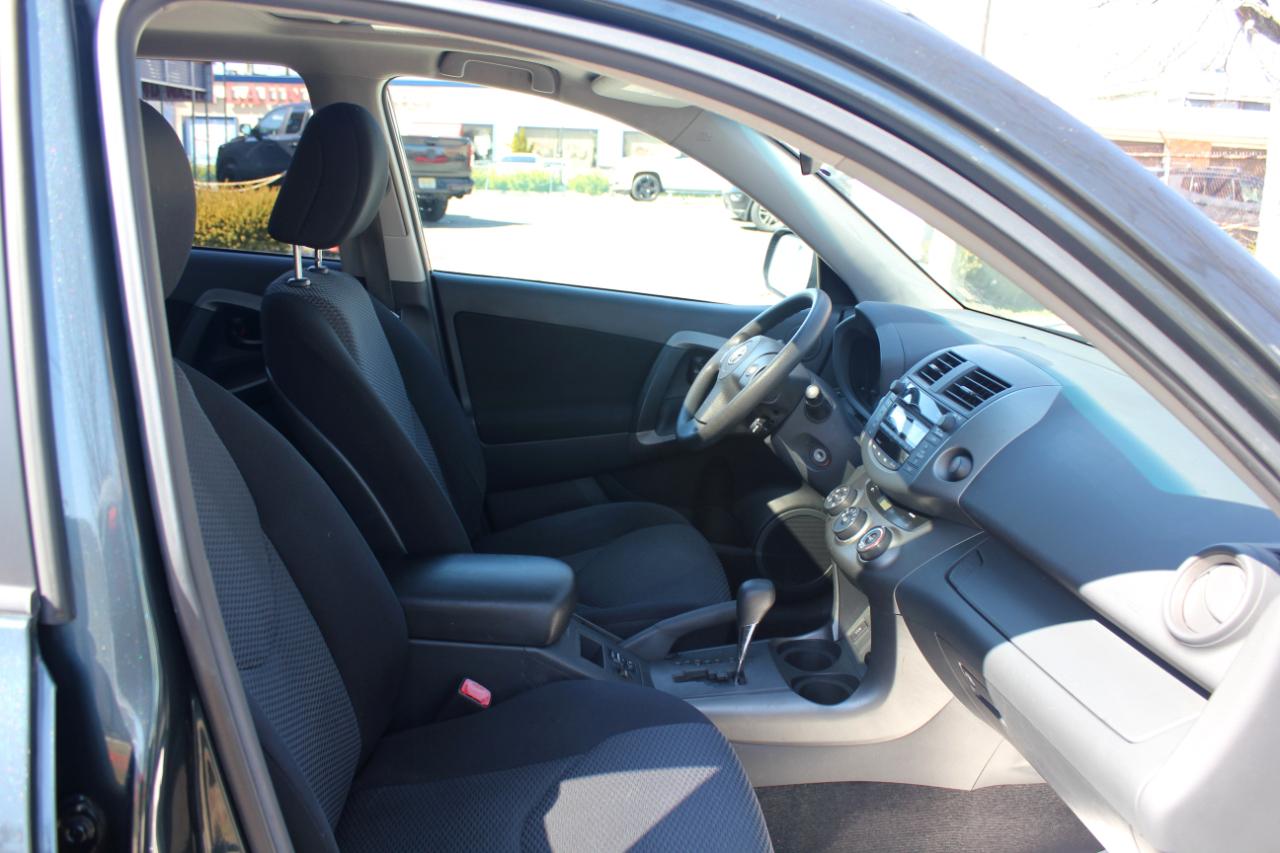 Toyota RAV4 Sport I4 4WD 2010