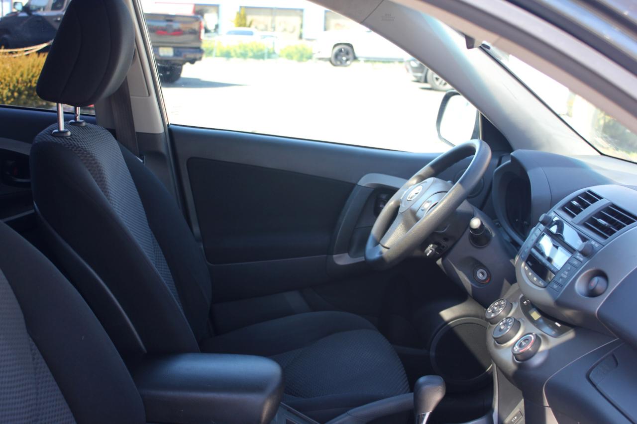 Toyota RAV4 Sport I4 4WD 2010