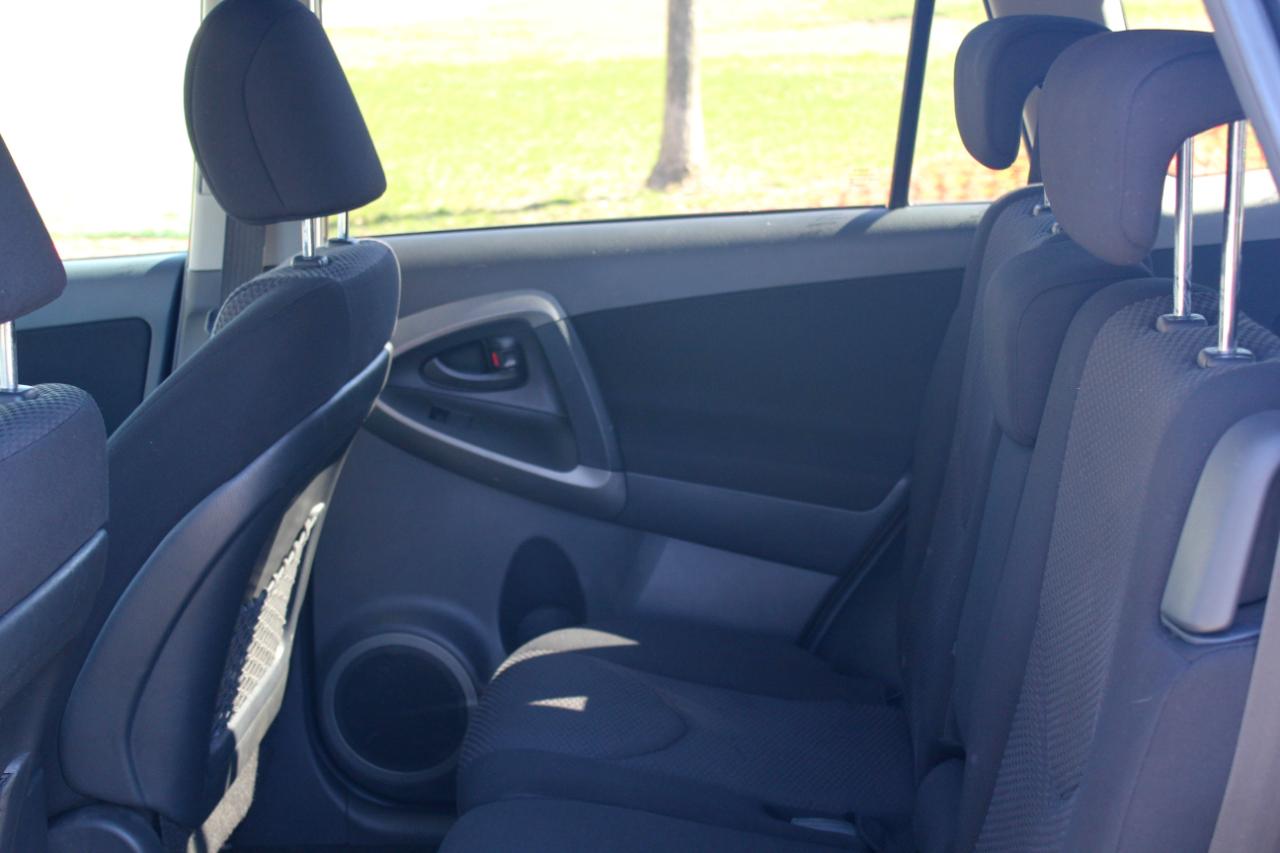 Toyota RAV4 Sport I4 4WD 2010