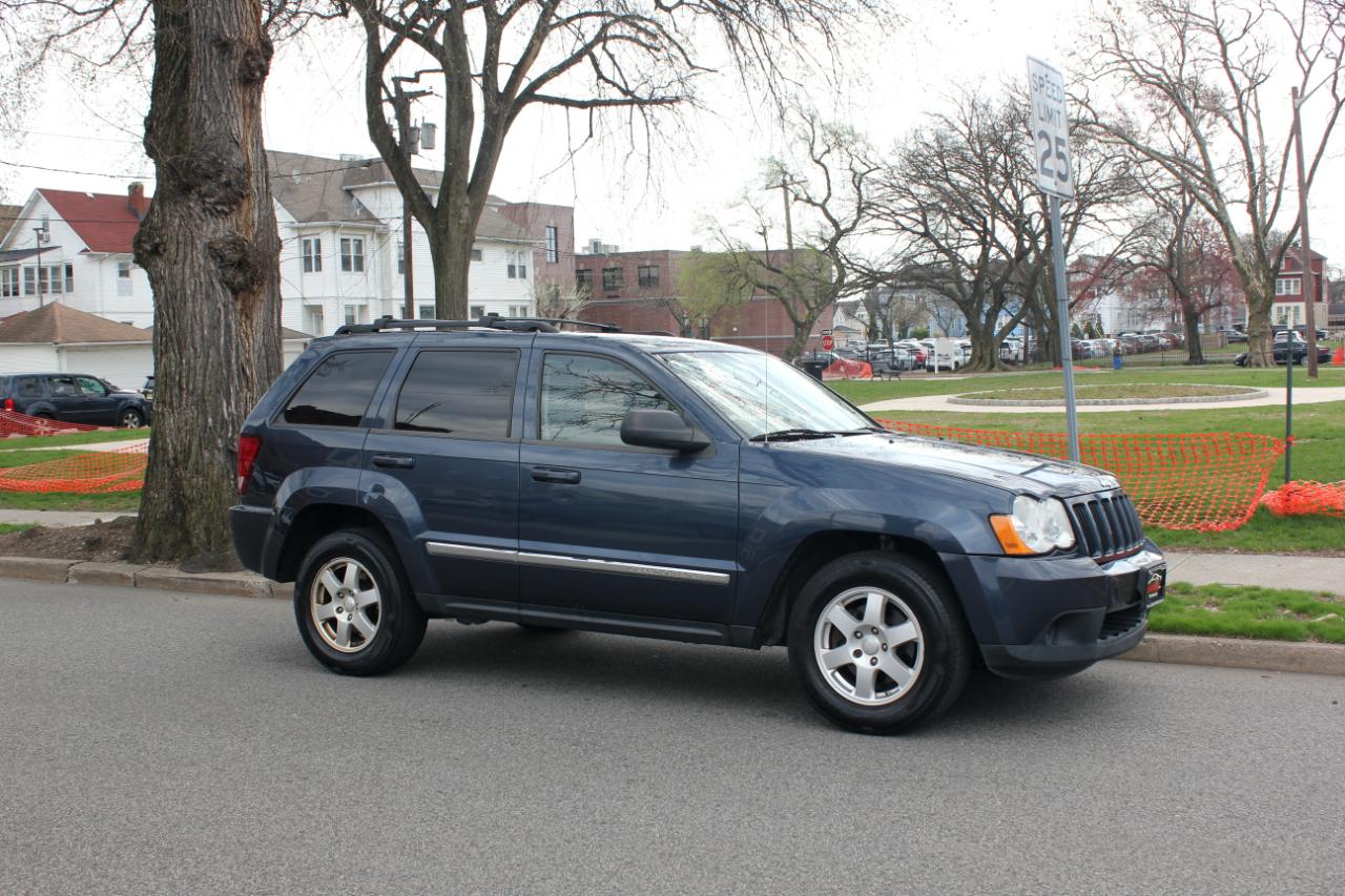 Jeep Grand Cherokee Laredo 4WD 2010