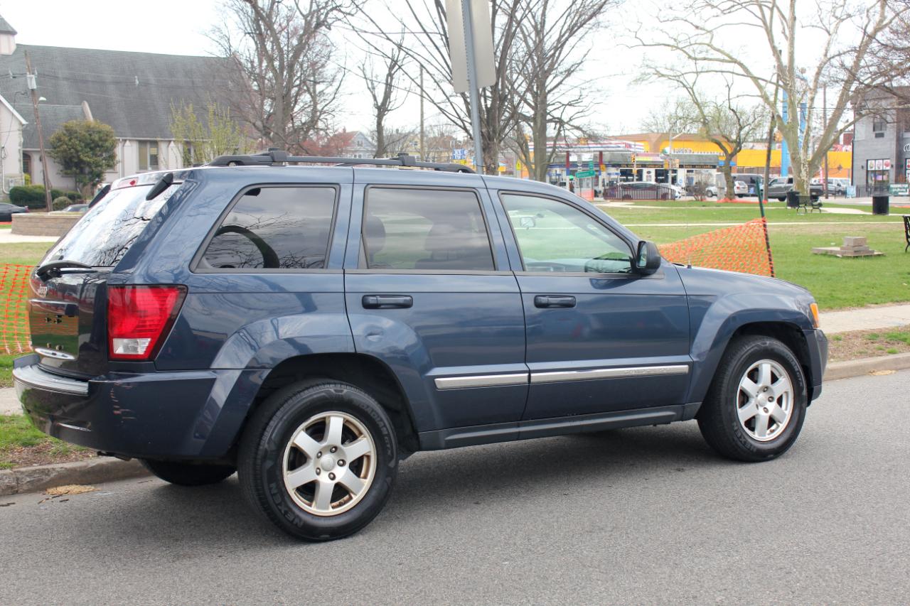 Jeep Grand Cherokee Laredo 4WD 2010