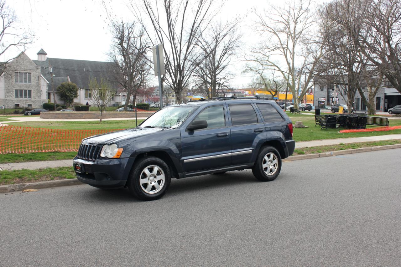 Jeep Grand Cherokee Laredo 4WD 2010