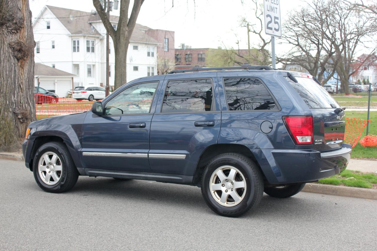 Jeep Grand Cherokee Laredo 4WD 2010