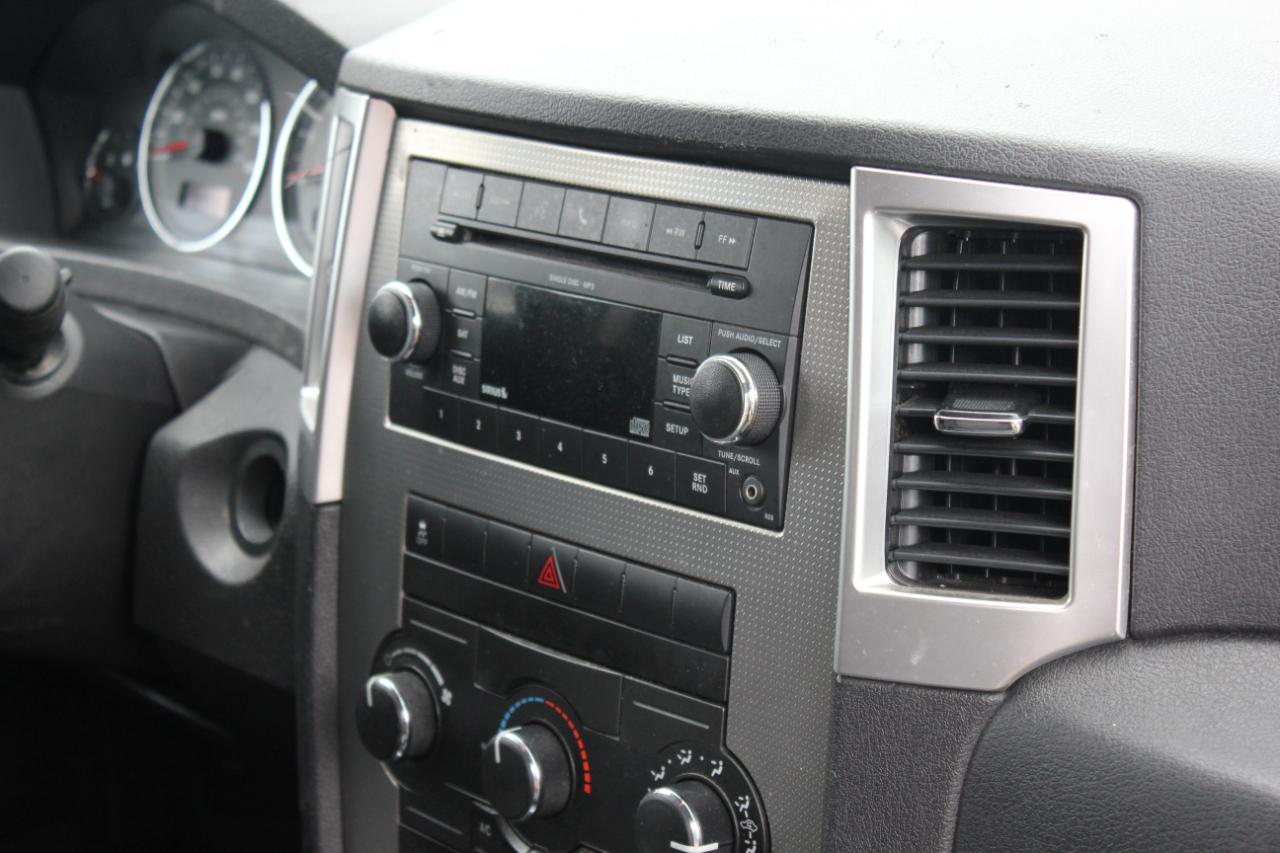 Jeep Grand Cherokee Laredo 4WD 2010