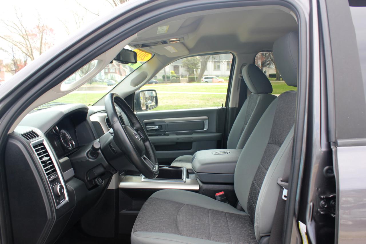 RAM 1500 SLT Crew Cab SWB 4WD 2015