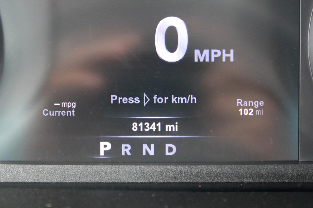 RAM 1500 SLT Crew Cab SWB 4WD 2015