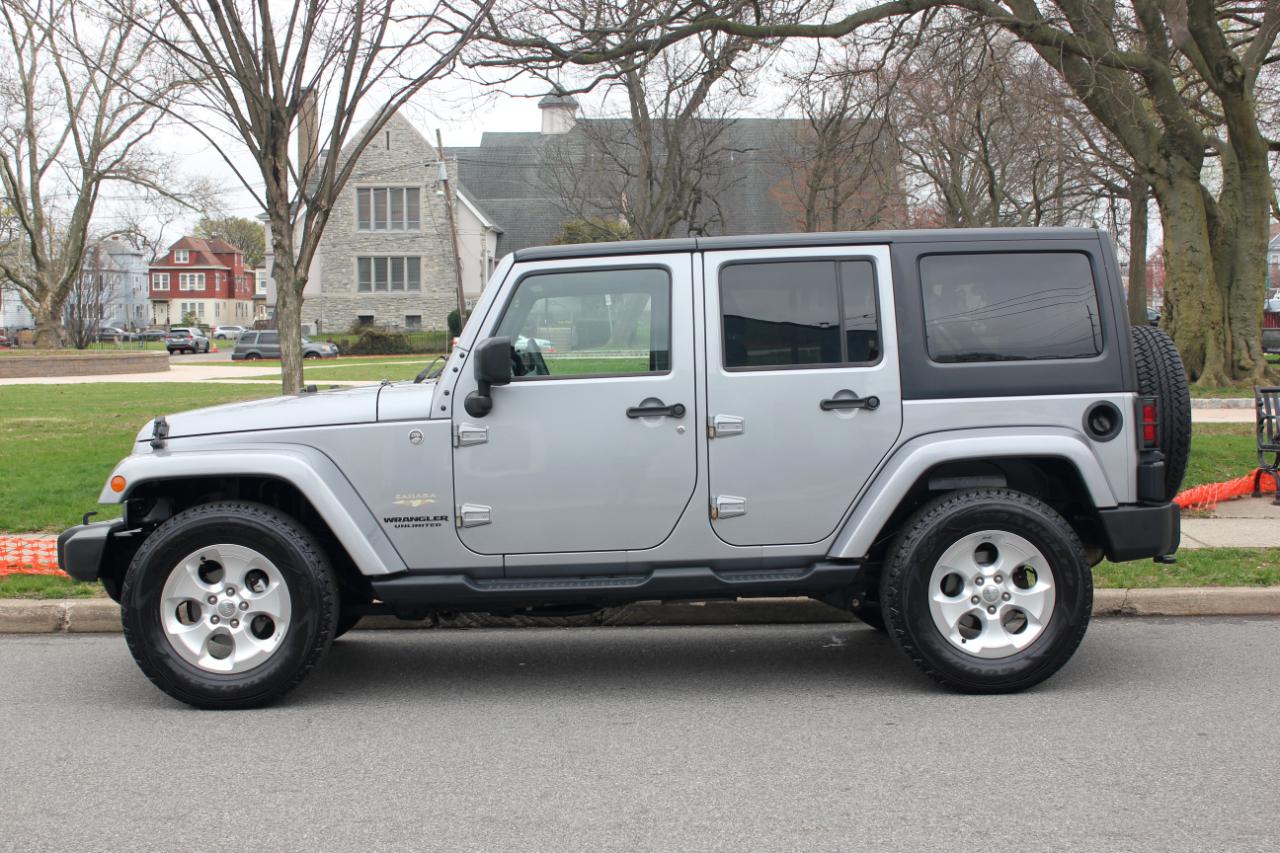 Jeep Wrangler Unlimited Sahara 4WD 2015