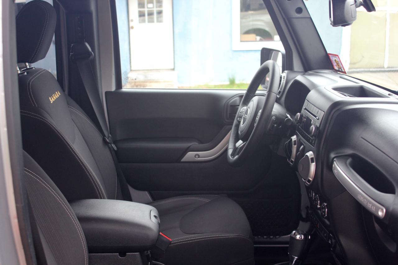 Jeep Wrangler Unlimited Sahara 4WD 2015