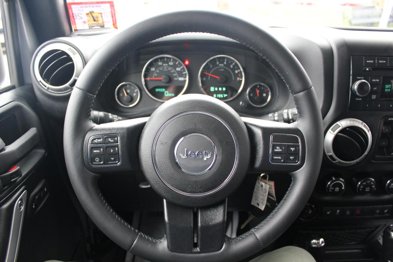 Jeep Wrangler Unlimited Sahara 4WD 2015