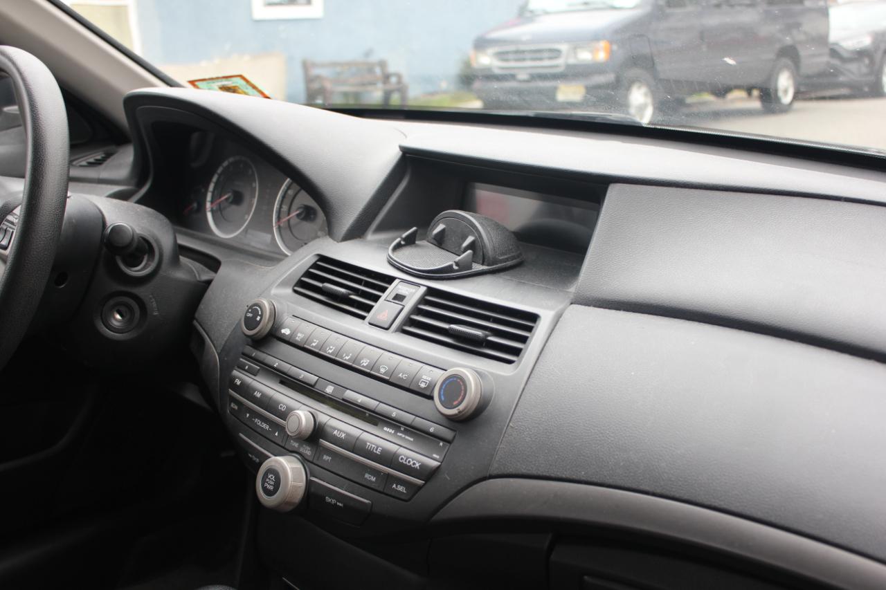 Honda Accord LX sedan AT 2008