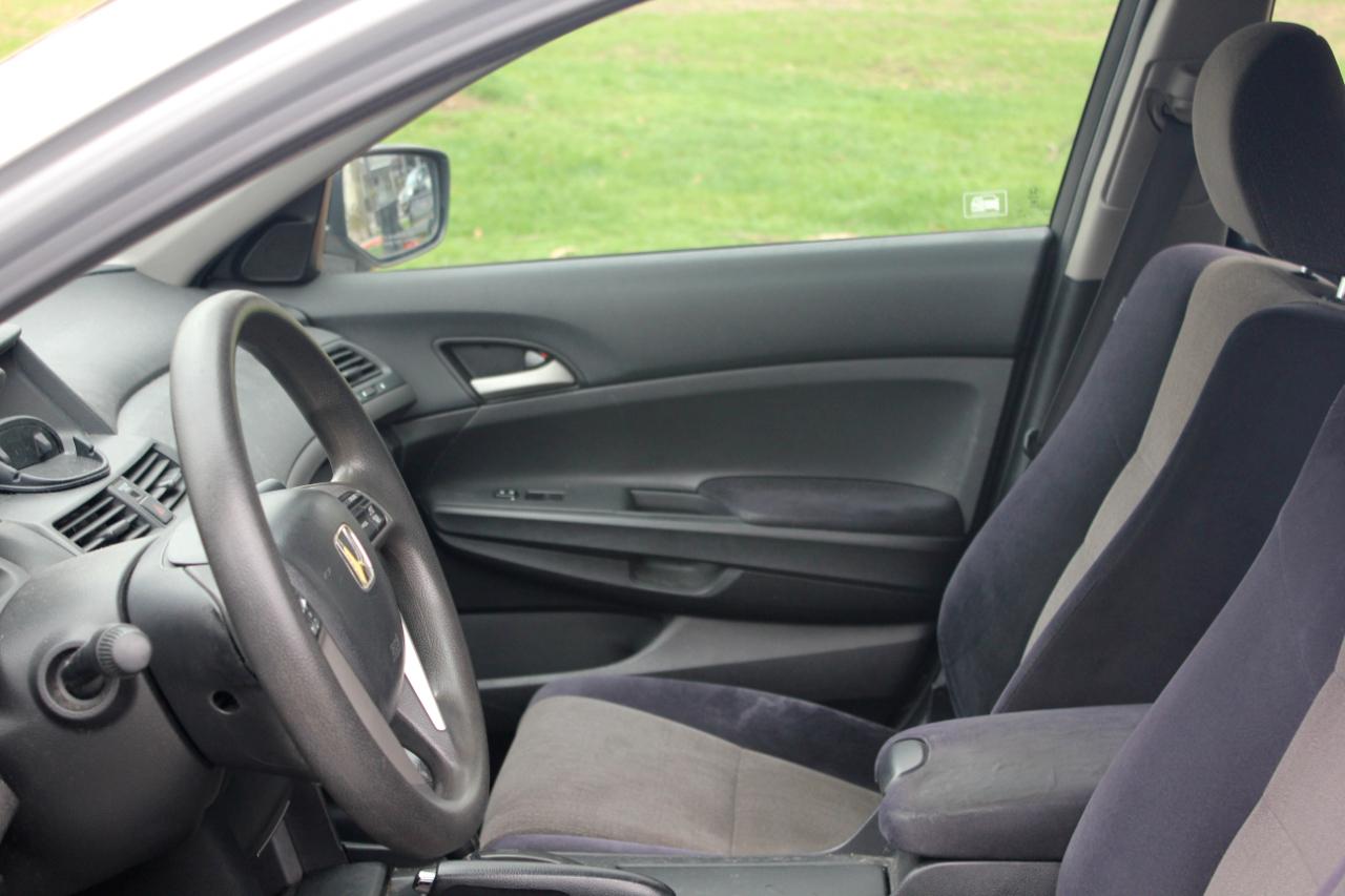 Honda Accord LX sedan AT 2008