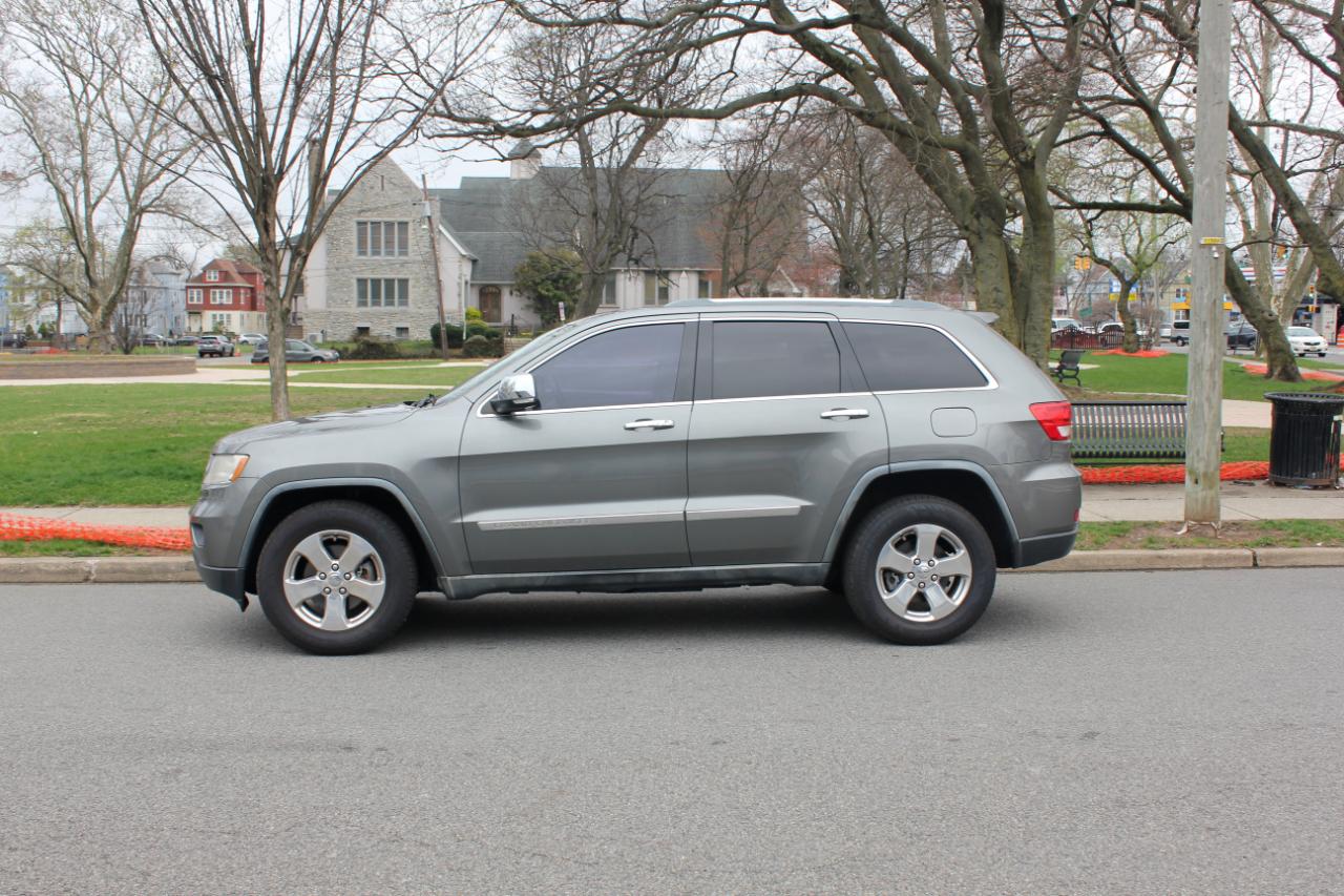 Jeep Grand Cherokee Limited 4WD 2011