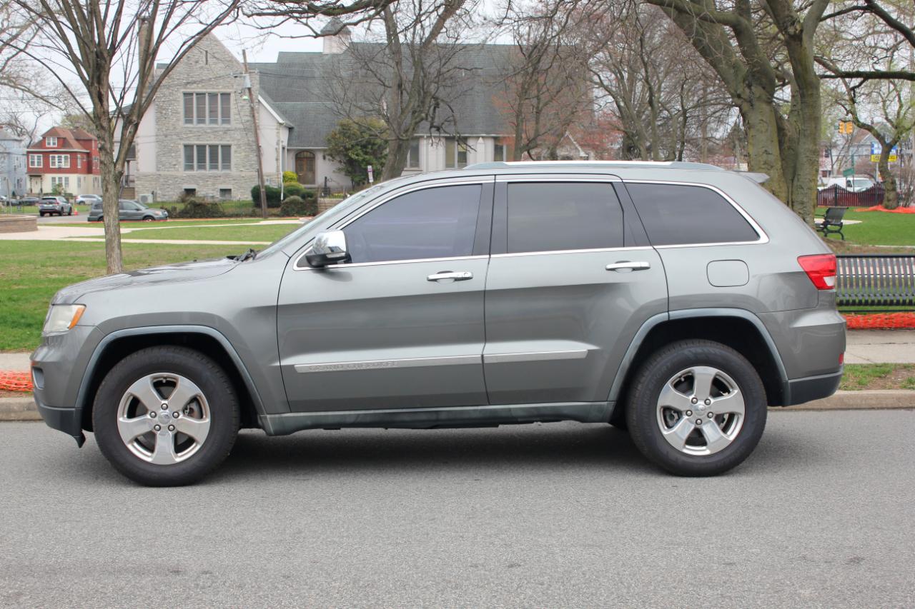 Jeep Grand Cherokee Limited 4WD 2011
