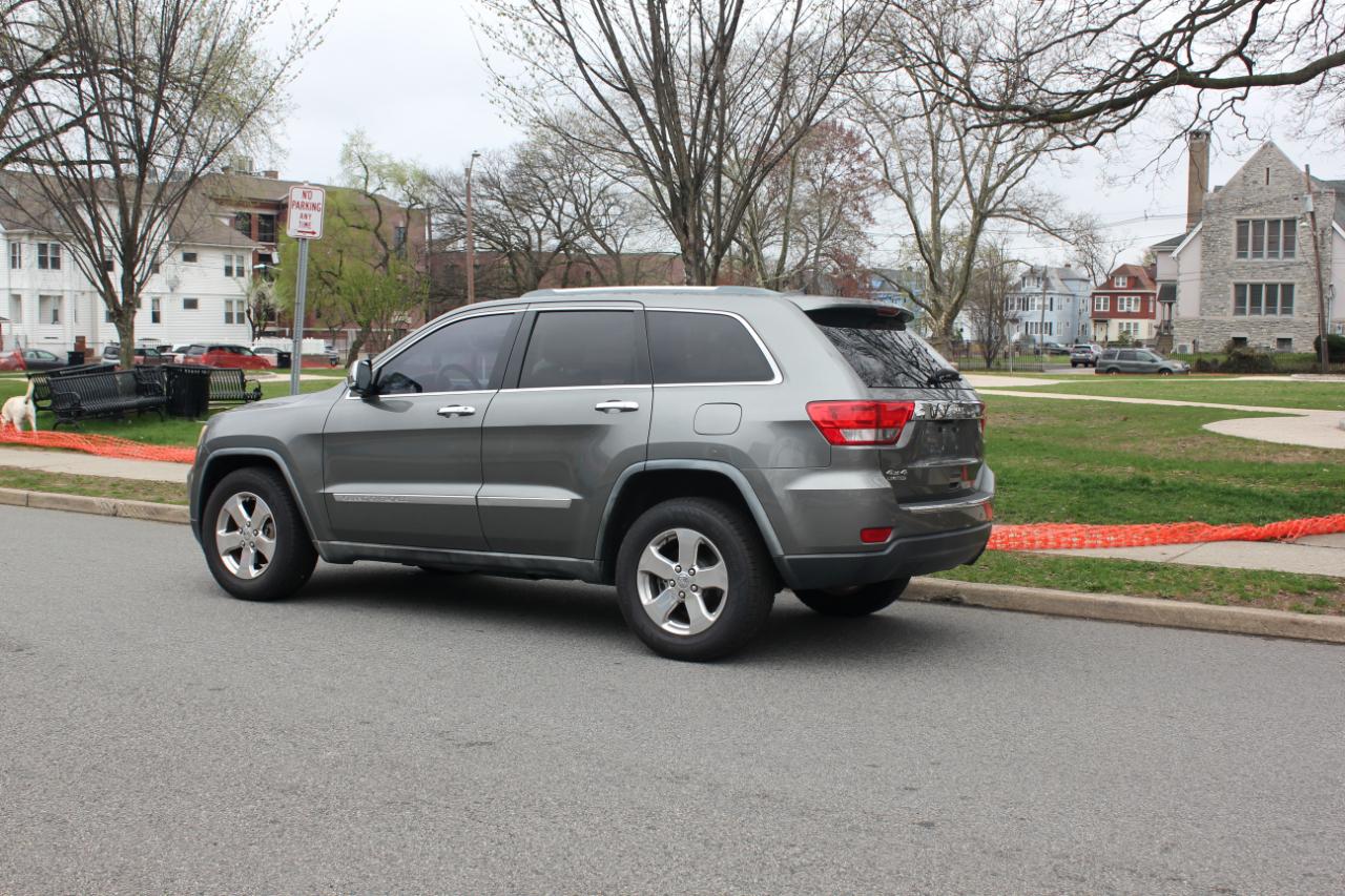 Jeep Grand Cherokee Limited 4WD 2011