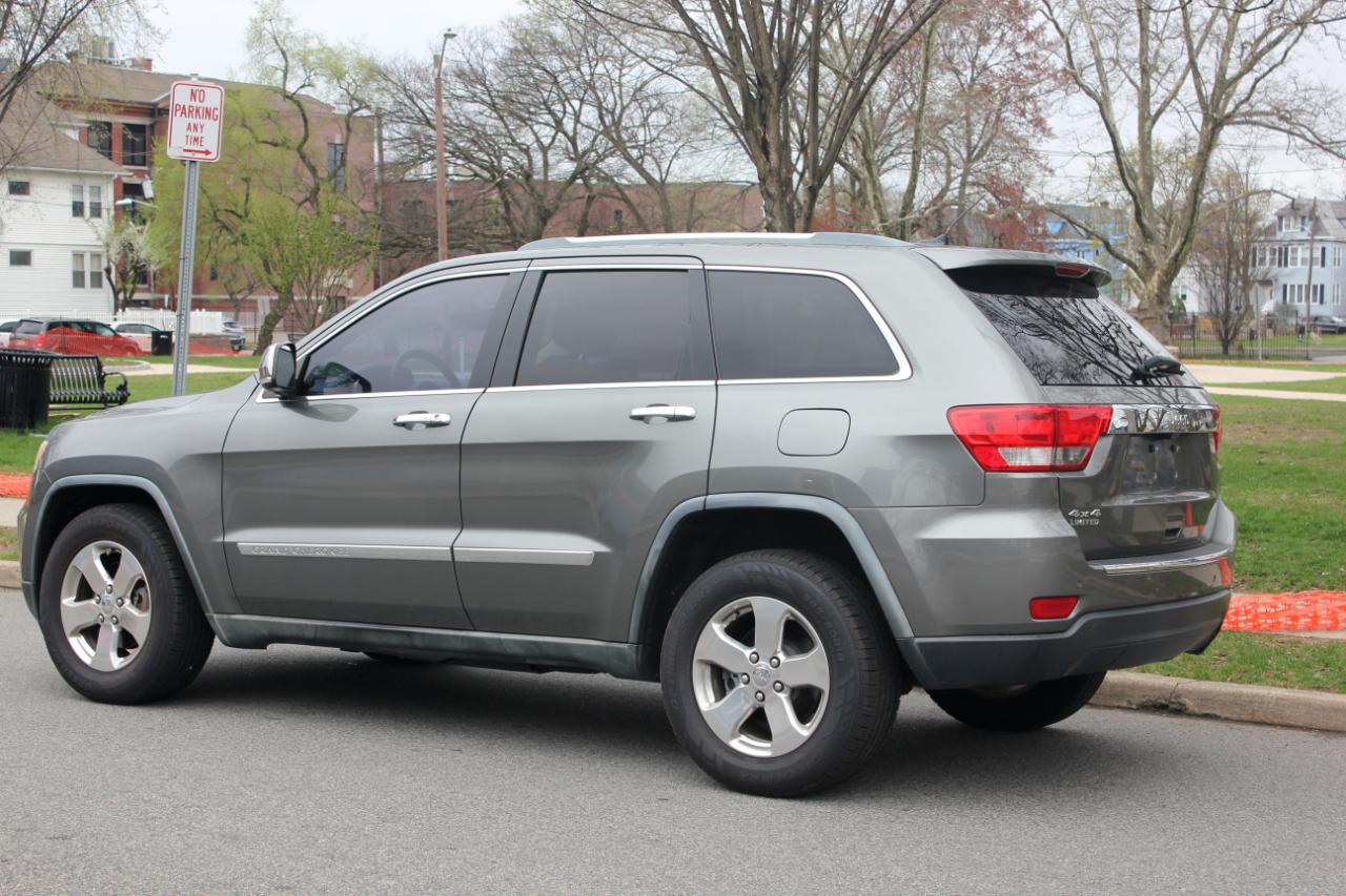 Jeep Grand Cherokee Limited 4WD 2011